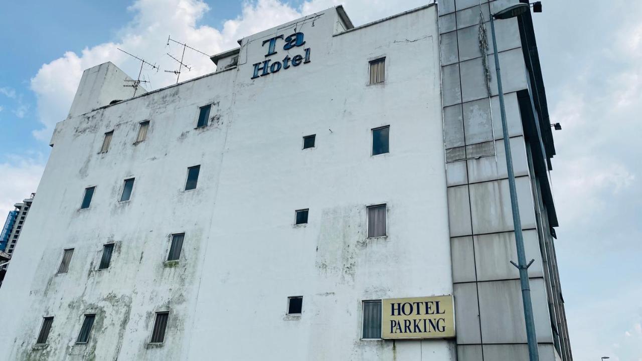 Ta Hotel Куала-Лумпур Экстерьер фото